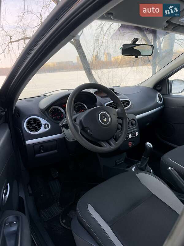 Универсал Renault Clio 2010 в Сумах фото 22 Универсал Renault Clio 2010 в Сумах