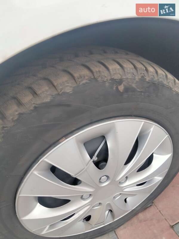 Универсал Renault Clio 2011 в Луцке