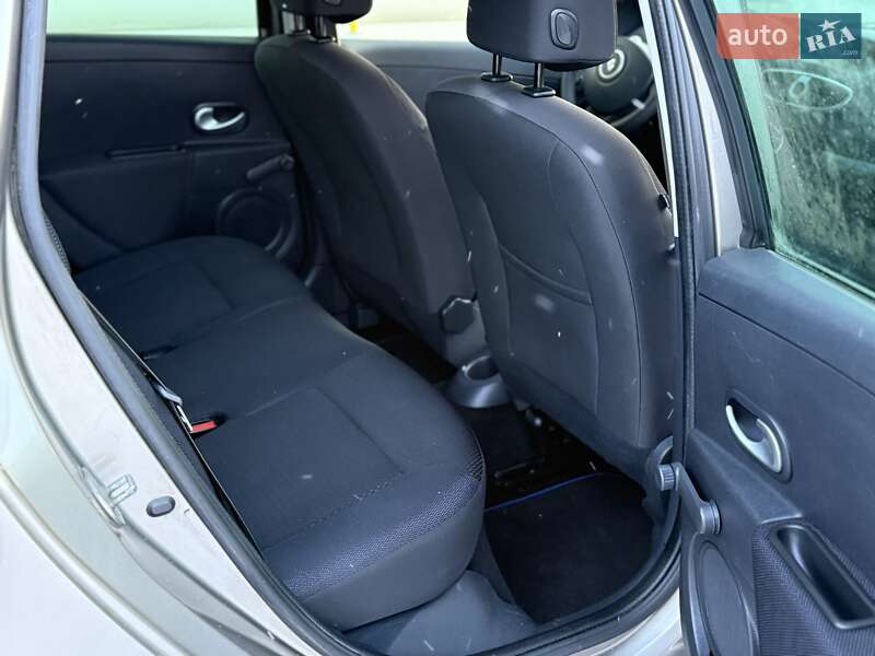 Універсал Renault Clio 2008 в Сарнах