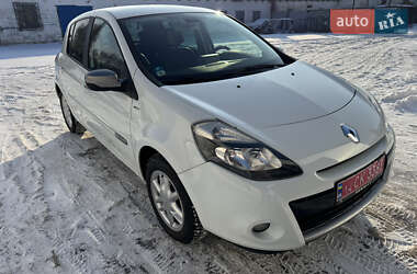 Хэтчбек Renault Clio 2012 в Яготине