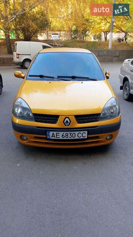 Renault Clio 2003 Renault Clio 2003