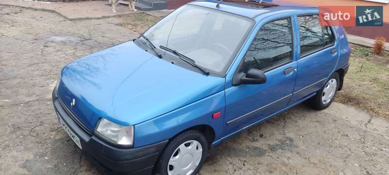 Renault Clio 1993