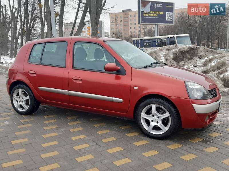 Хэтчбек Renault Clio 2004 в Виннице фото 2 Хэтчбек Renault Clio 2004 в Виннице