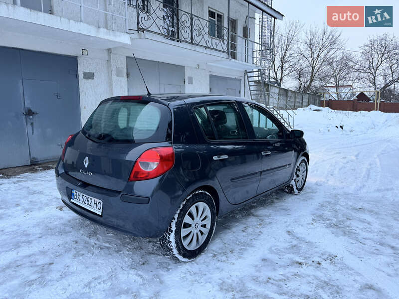 Хетчбек Renault Clio 2007 в Хмельницькому фото 24 Хетчбек Renault Clio 2007 в Хмельницькому