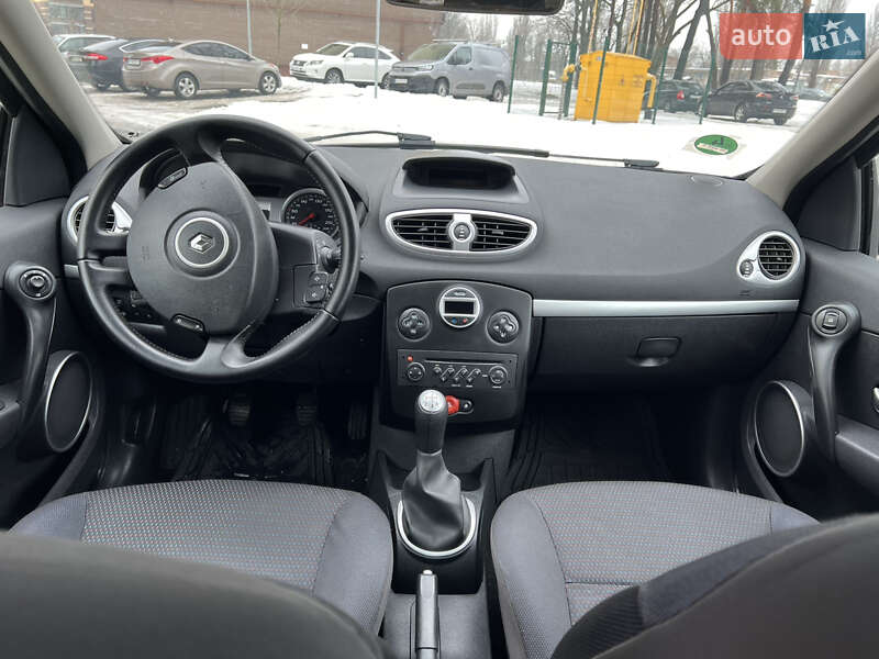 Универсал Renault Clio 2008 в Чернигове
