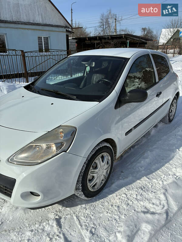Хетчбек Renault Clio 2011 в Ізяславі фото 4 Хетчбек Renault Clio 2011 в Ізяславі