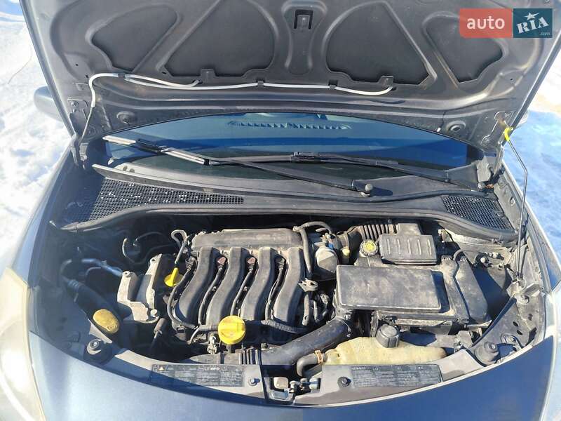 Хэтчбек Renault Clio 2007 в Полтаве фото 35 Хэтчбек Renault Clio 2007 в Полтаве