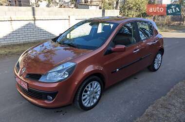 Хэтчбек Renault Clio 2006 в Николаеве