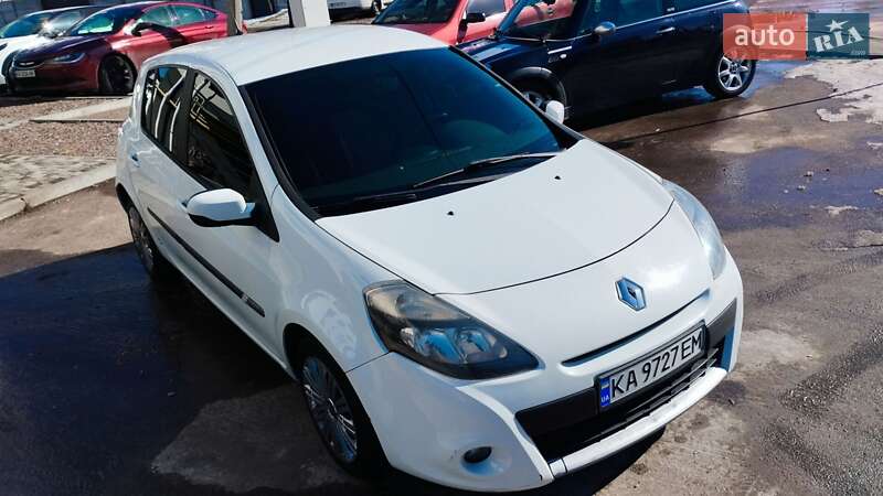 Хетчбек Renault Clio 2010 в Києві
