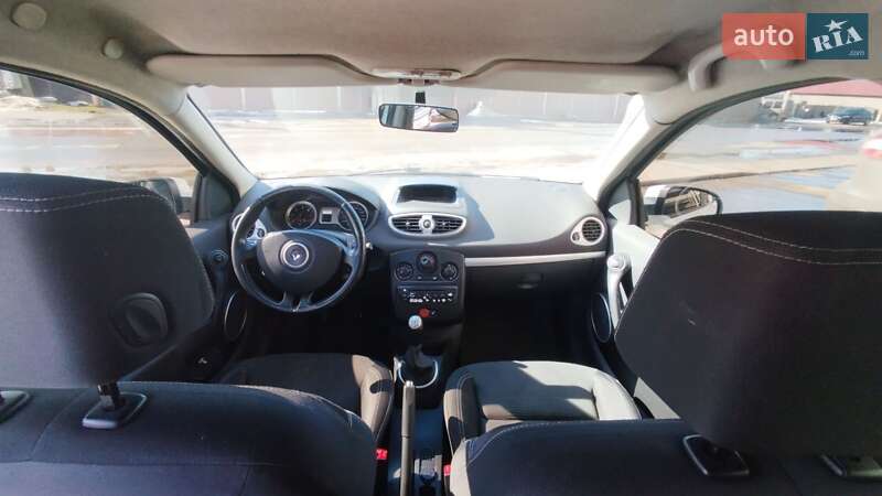 Хетчбек Renault Clio 2010 в Києві