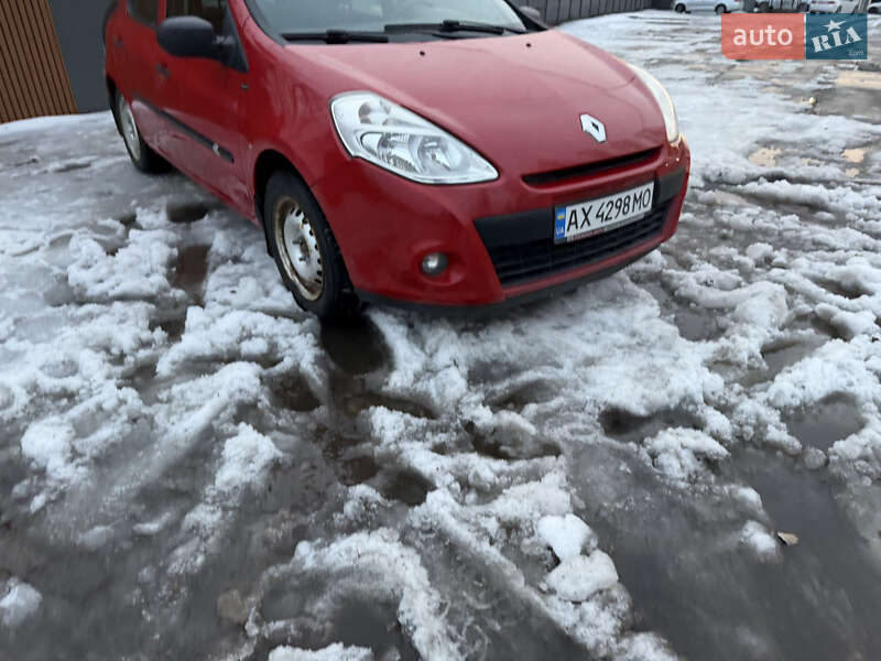 Renault Clio 2011 Renault Clio 2011