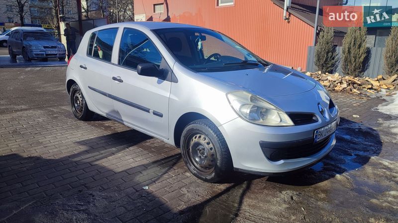 Хэтчбек Renault Clio 2009 в Ровно