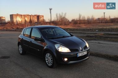 Хэтчбек Renault Clio 2007 в Коломые