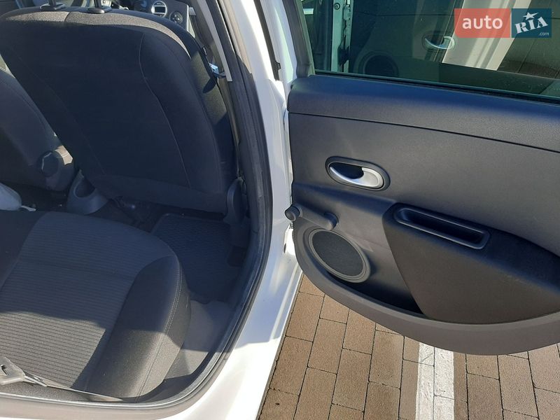 Універсал Renault Clio 2012 в Сумах