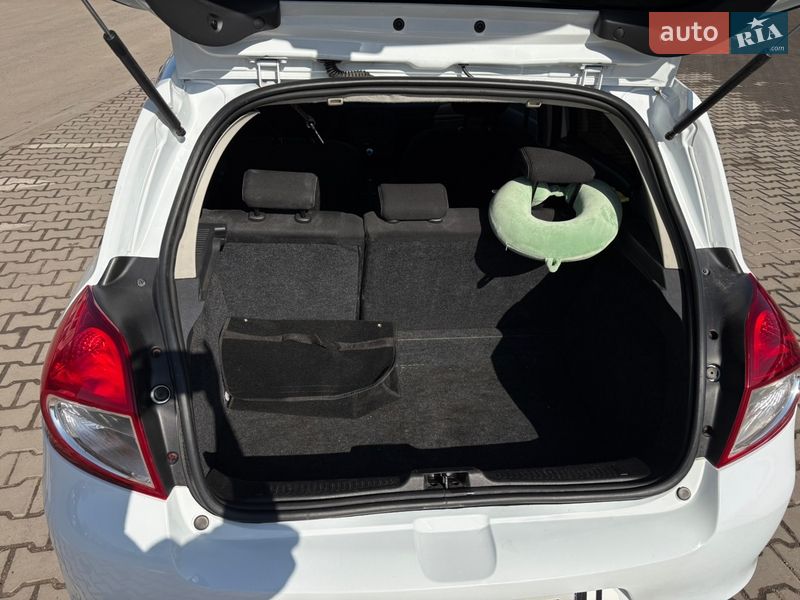 Хэтчбек Renault Clio 2012 в Ладыжине