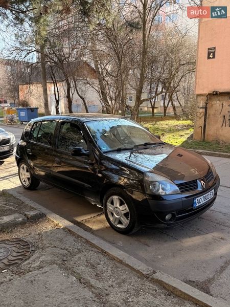 Хетчбек Renault Clio 2005 в Мукачевому