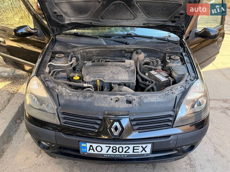 Хетчбек Renault Clio 2005 в Мукачевому