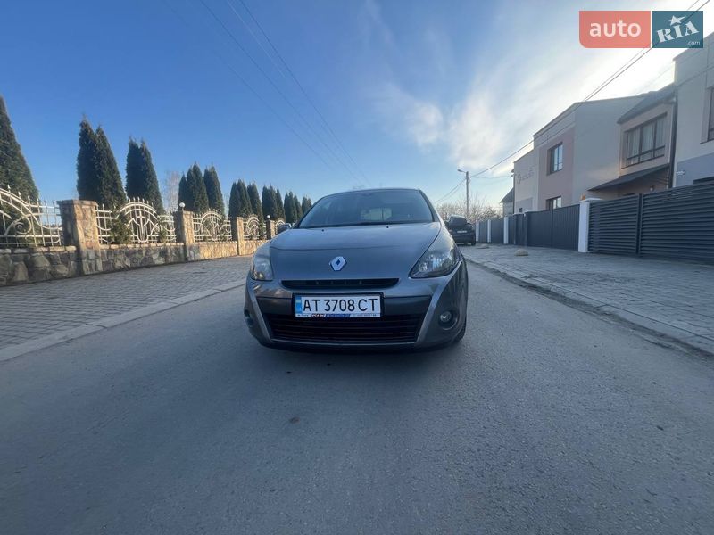 Хэтчбек Renault Clio 2011 в Ивано-Франковске