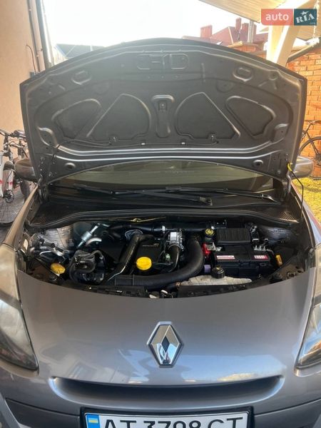 Хэтчбек Renault Clio 2011 в Ивано-Франковске