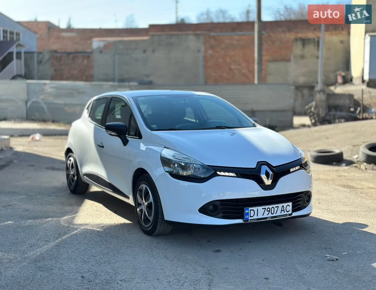 2015 Renault Clio - мініатюра 36