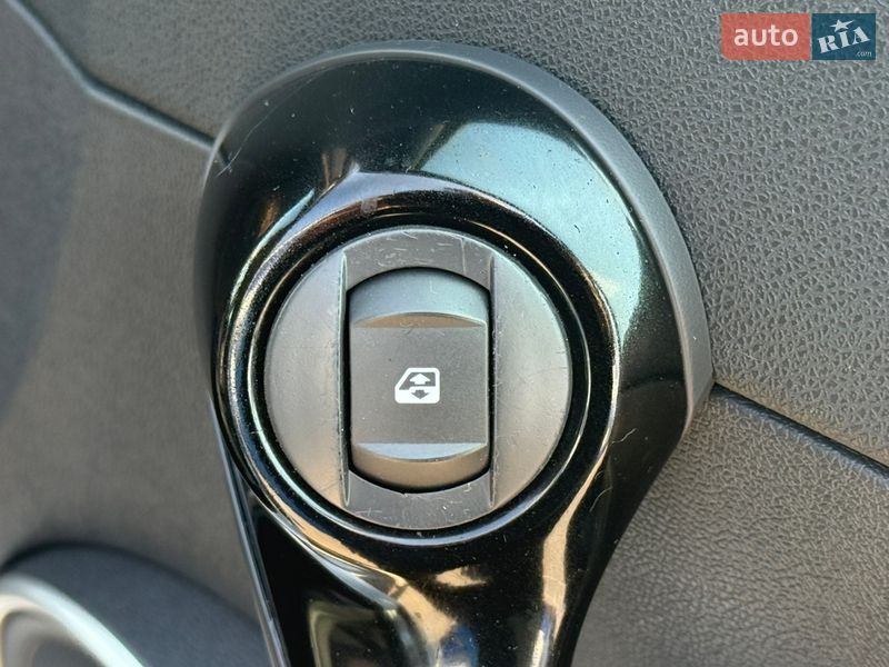 Универсал Renault Clio 2012 в Ровно