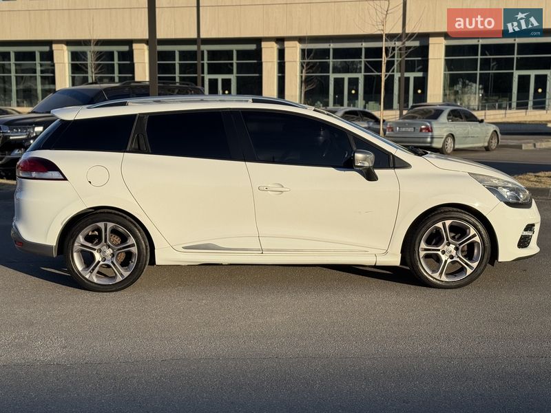 Универсал Renault Clio 2015 в Днепре