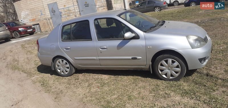 Седан Renault Clio 2006 в Кривому Розі