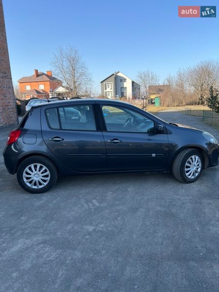 Хэтчбек Renault Clio 2007 в Хмельницком