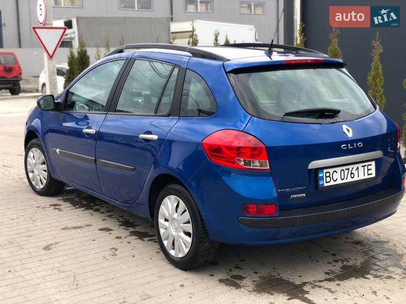 Renault Clio 2010 Renault Clio 2010