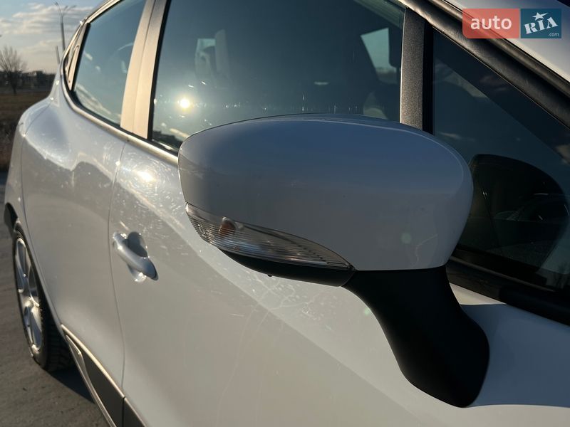 Хэтчбек Renault Clio 2016 в Коростене