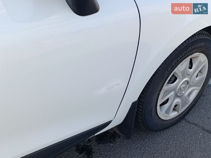 Хэтчбек Renault Clio 2017 в Киеве фото 8 Хэтчбек Renault Clio 2017 в Киеве