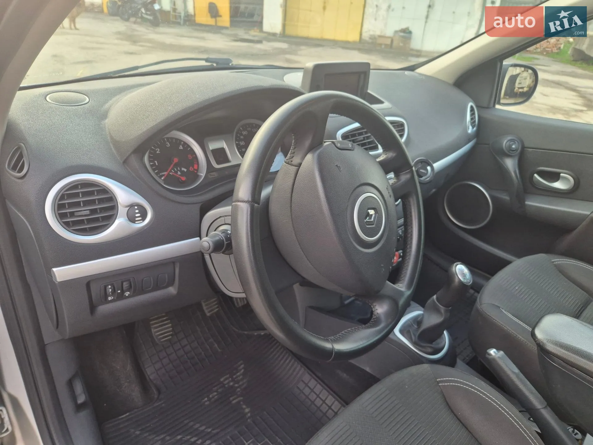 2010 Renault Clio - мініатюра 13