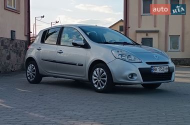 Хетчбек Renault Clio 2009 в Сарнах