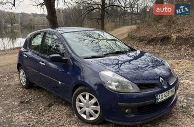 Хэтчбек Renault Clio 2006 в Высоком
