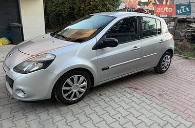 Хэтчбек Renault Clio 2012 в Новом Роздоле