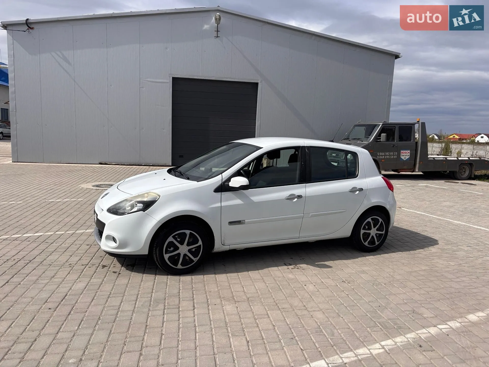 2010 Renault Clio - мініатюра 2
