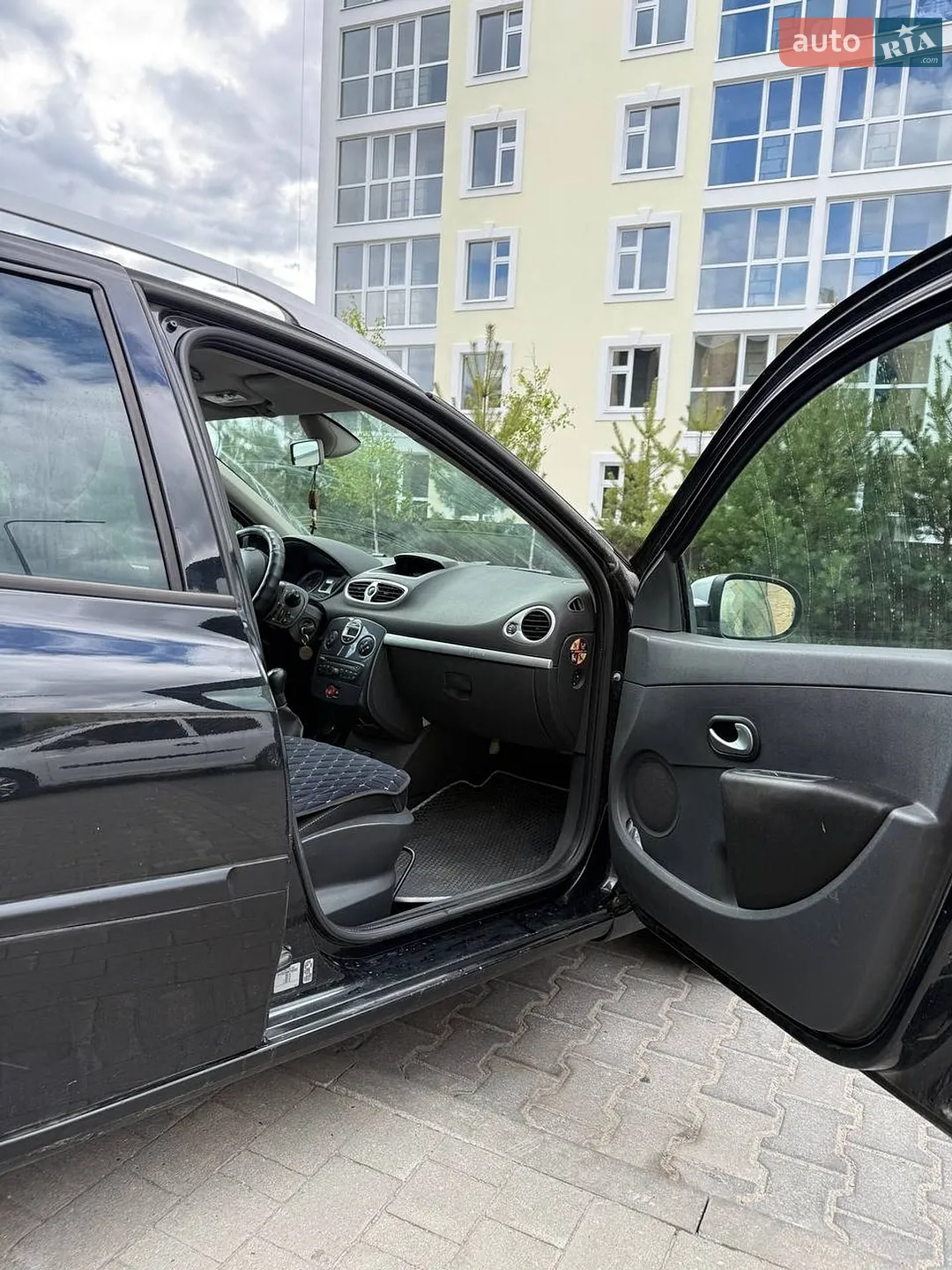 2012 Renault Clio - мініатюра 13