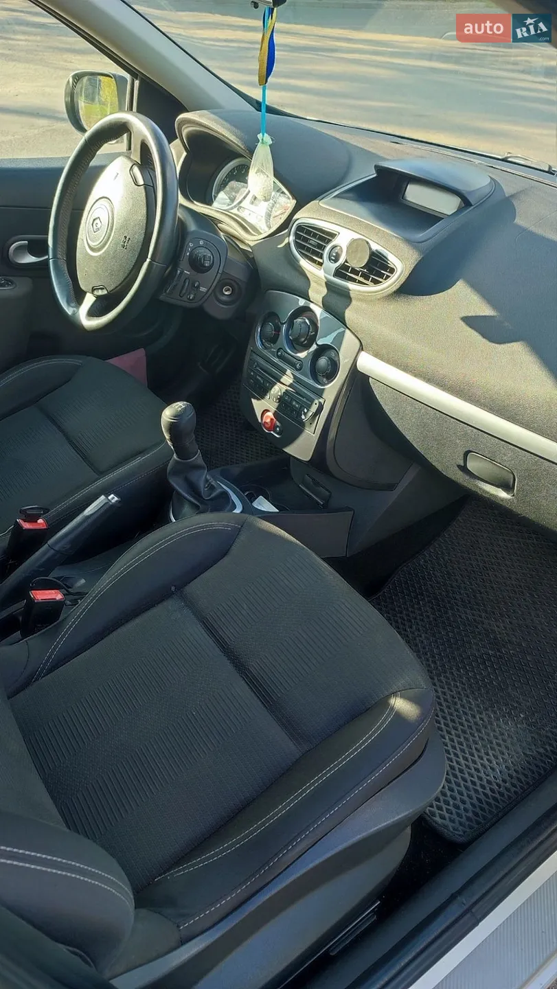 2011 Renault Clio - мініатюра 2