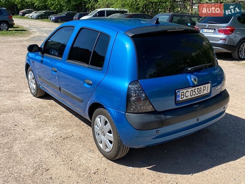 Хэтчбек Renault Clio 2003 в Львове