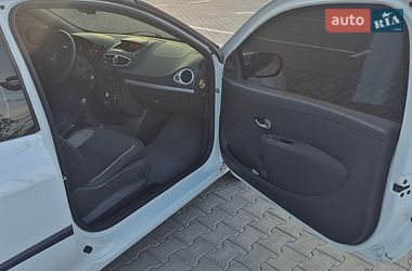 Хэтчбек Renault Clio 2010 в Дубно