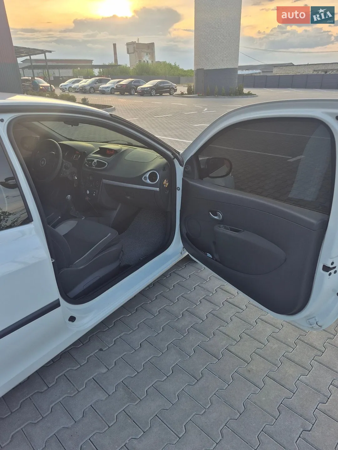 2010 Renault Clio - мініатюра 17