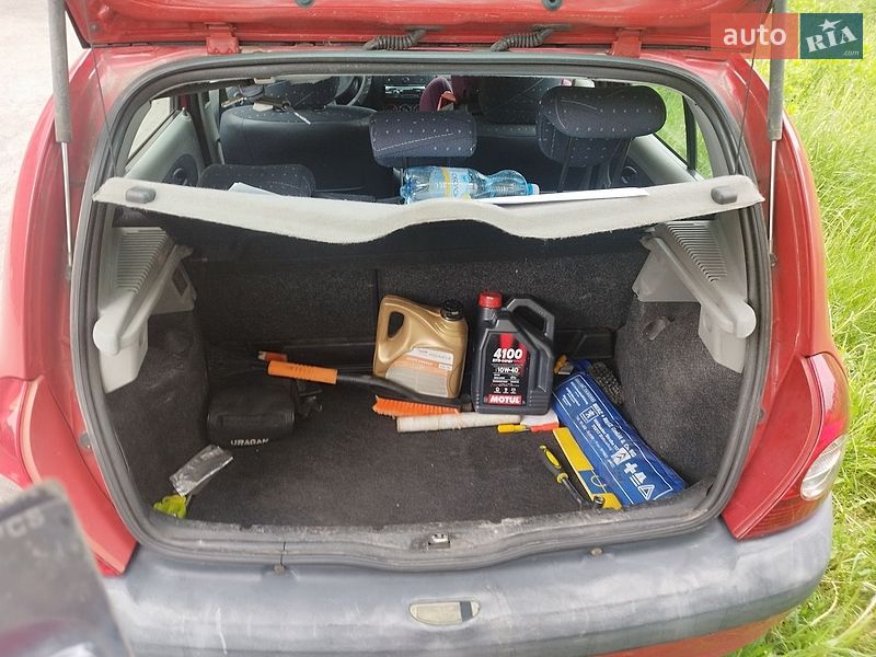 Хэтчбек Renault Clio 2002 в Винниках