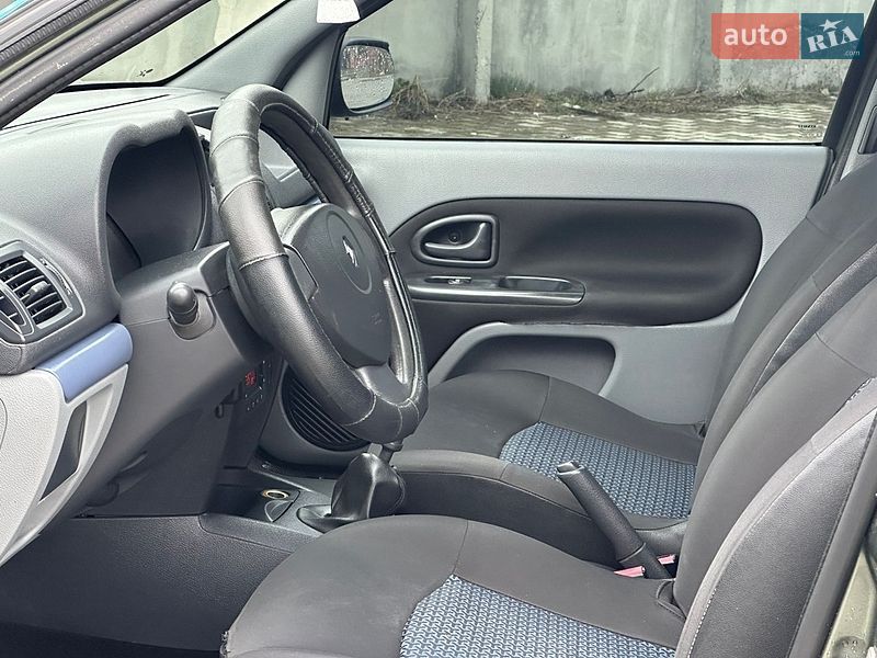 Седан Renault Clio 2007 в Дрогобичі