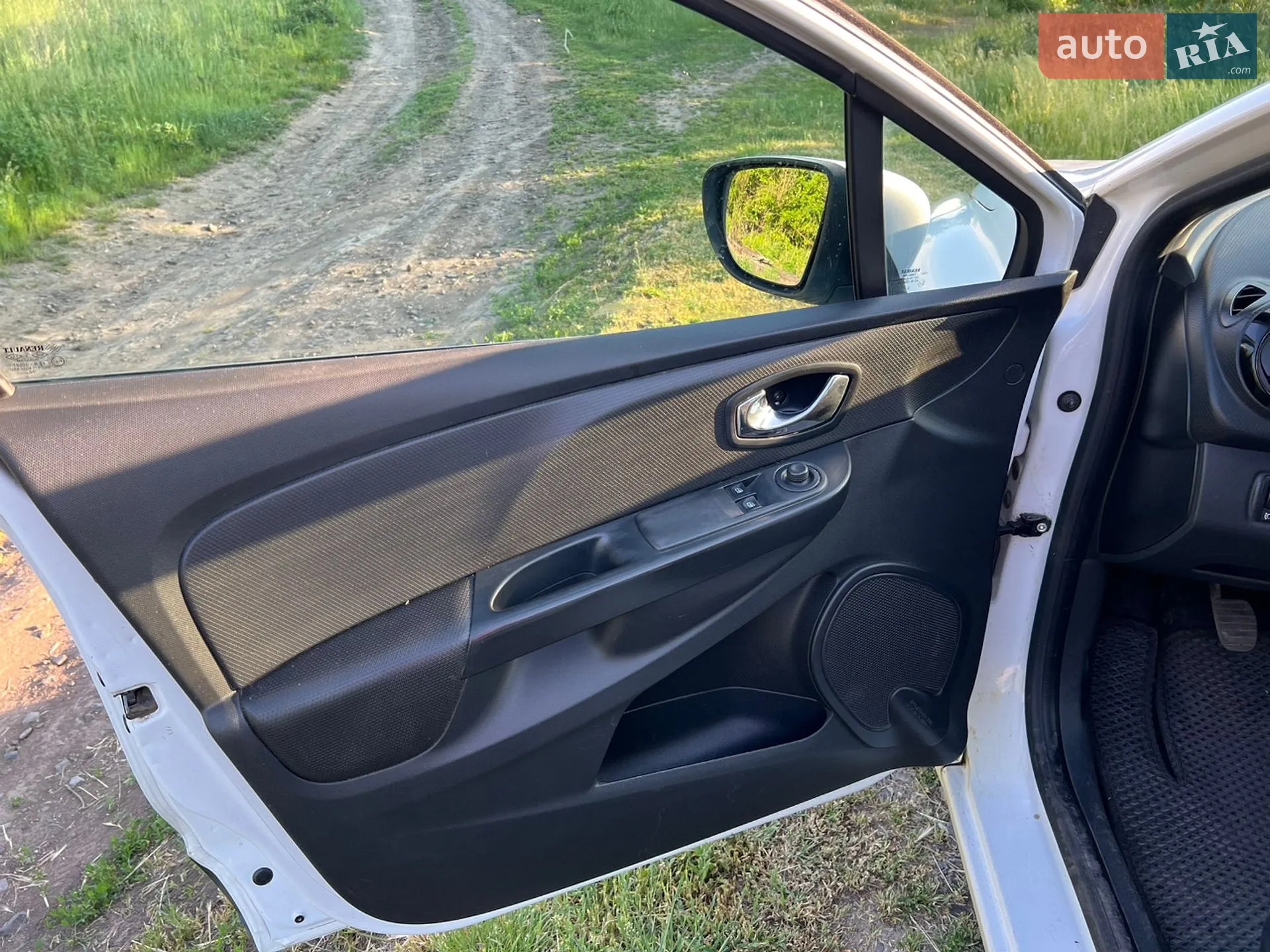 2012 Renault Clio - мініатюра 15