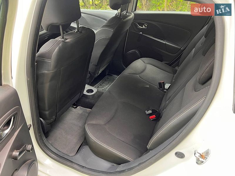 Универсал Renault Clio 2013 в Луцке