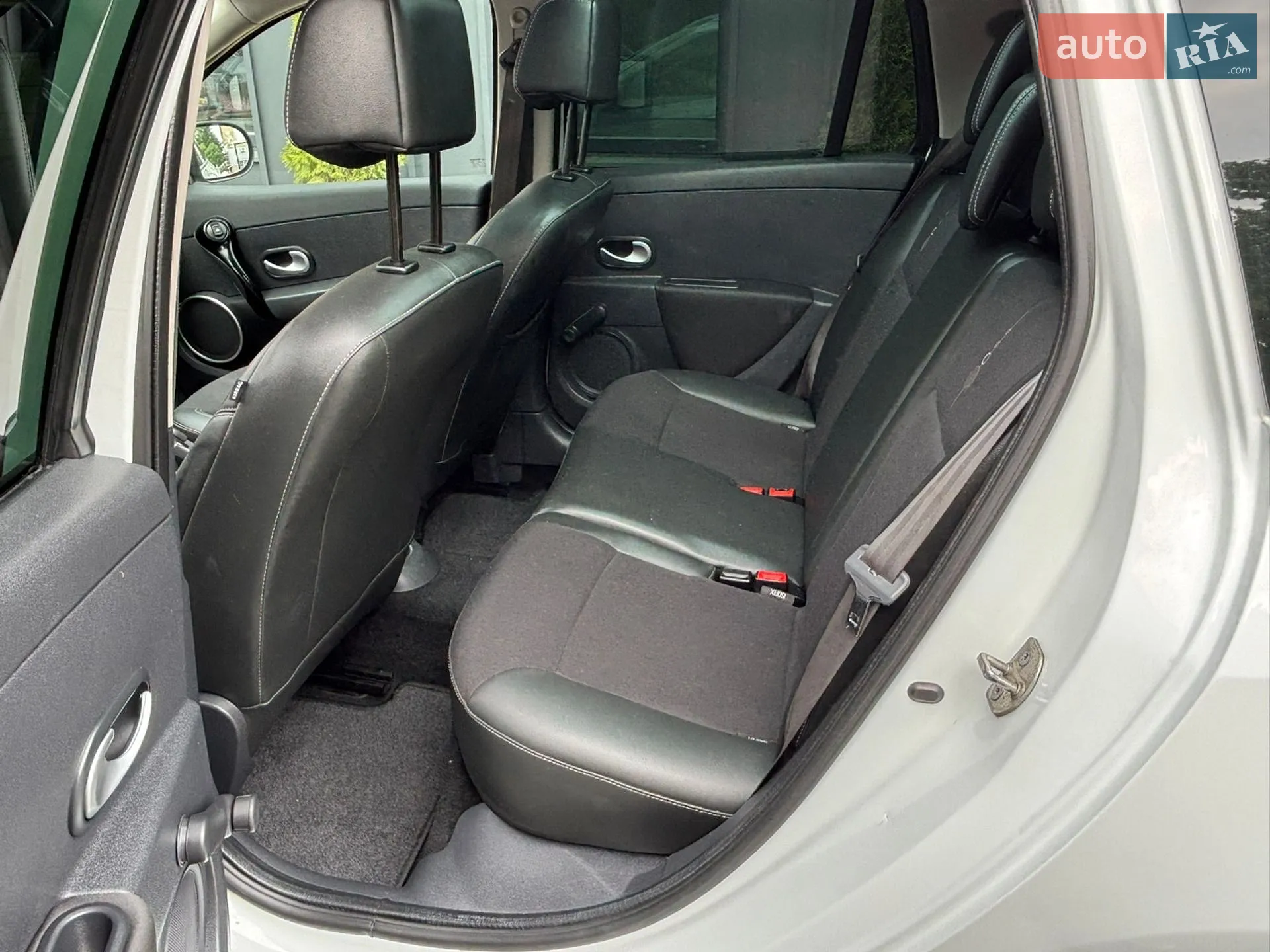2011 Renault Clio - мініатюра 47
