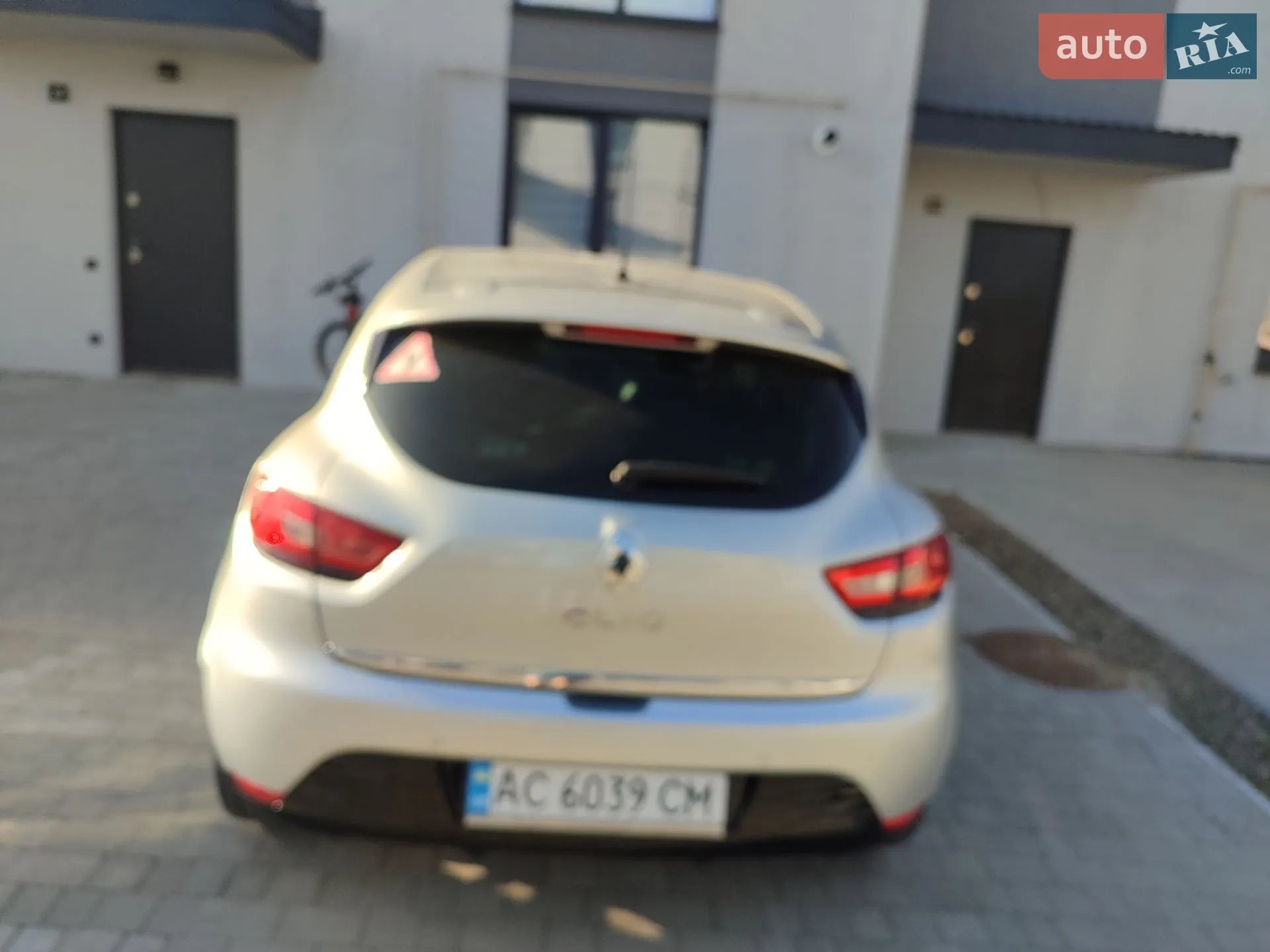 2015 Renault Clio - мініатюра 8
