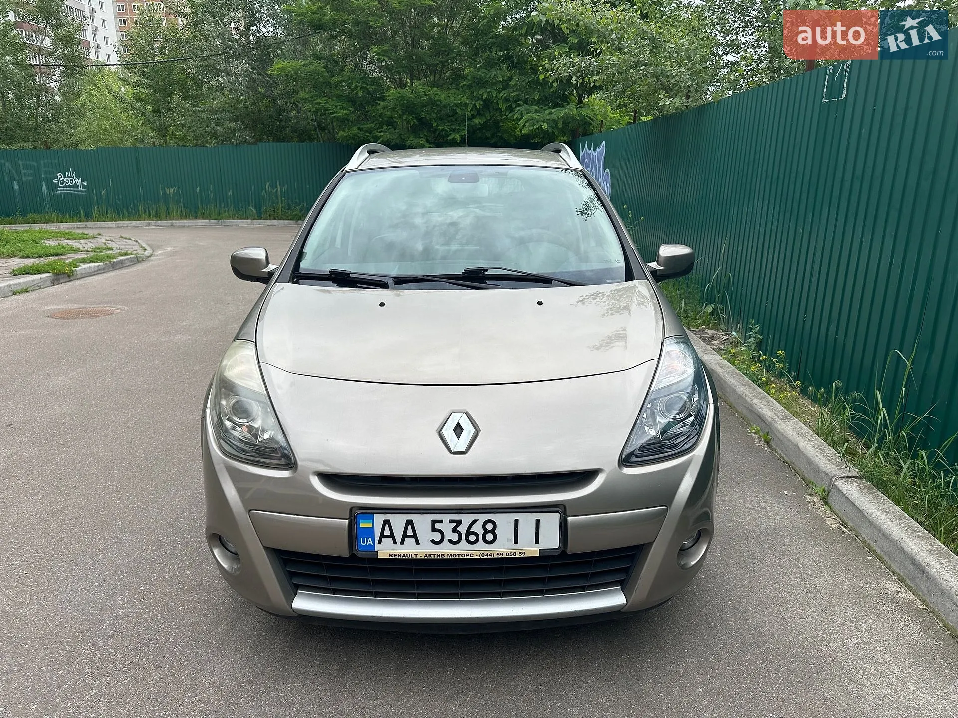 2010 Renault Clio - мініатюра 2