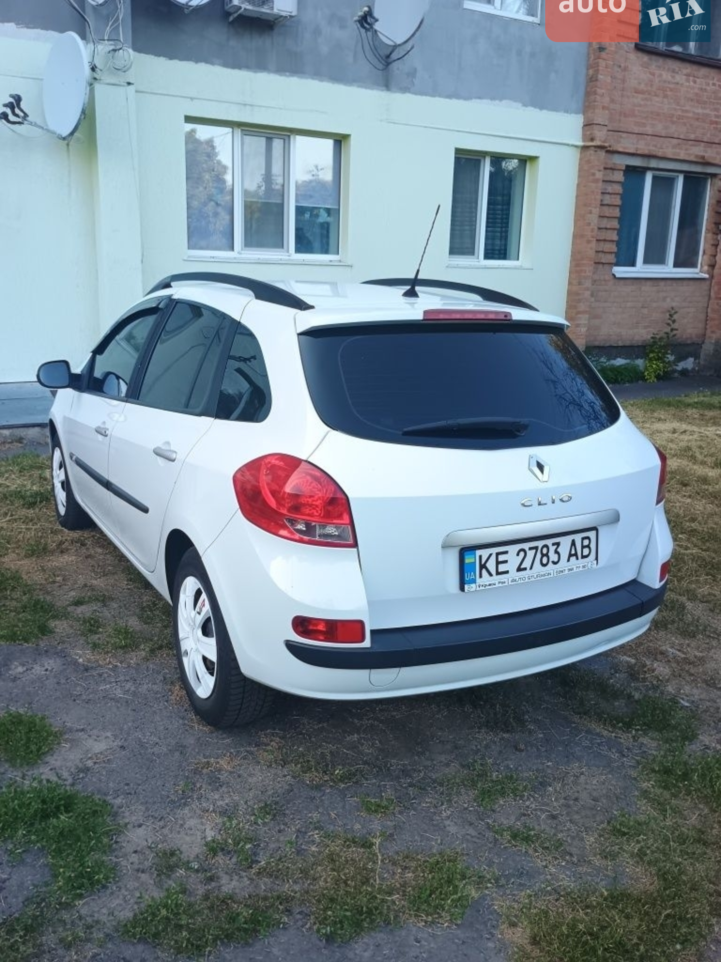 Renault Clio 2010 VIN VF1KR2V0H44666384 фото оголошення 3 з 12