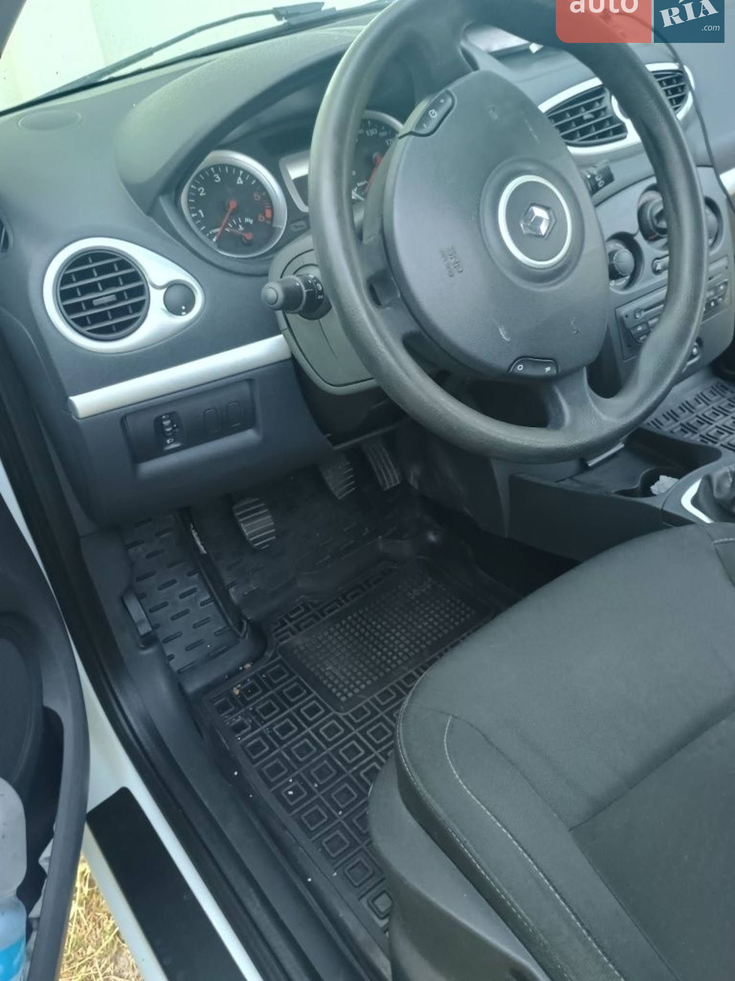Renault Clio 2010 VIN VF1KR2V0H44666384 фото оголошення 7 з 12